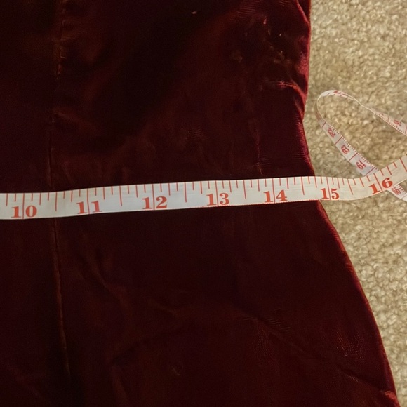 Stunning Vintage 90’s Burgundy Velvet Long Sleeve Mock Neck Gown Gothic Sz Small - Picture 10 of 15